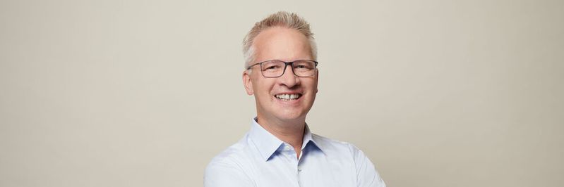 Dr. Jochen Pfaender, Geschäftsführer bei Optica, Abrechnungszentrum der Dr. Güldener GmbH. (© Optica Abrechnungszentrum)