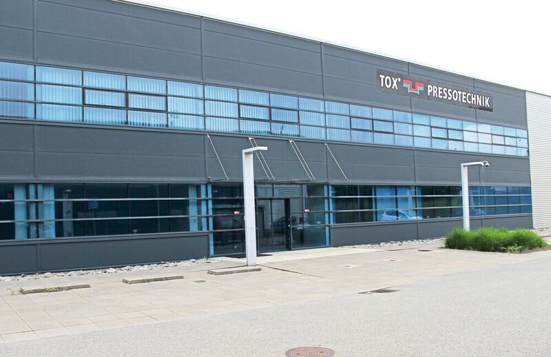 Die neue Niederlassung von TOX Pressotechnik in Brno (Tschechien) sichert unter anderem auch die Produktionskapazitäten des deutschen Standorts Weingarten ab. (TOX Pressotechnik)