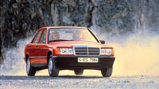 Vom sogenannten „Baby-Benz“ baute Mercedes-Benz von 1982 bis 1993 mehr als 1,8 Millionen Stück. Damit zählt er zu den erfolgreichsten Modellen der Marke. (Bild: Mercedes-Benz)