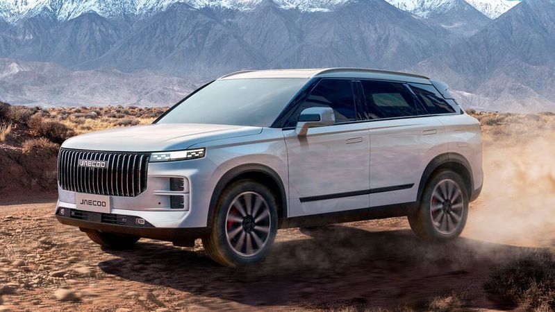 In dem Kompakt-SUV Jaecoo 7 steckt entweder ein Benziner oder ein Plug-in-Hybrid.(Bild:  Chery)