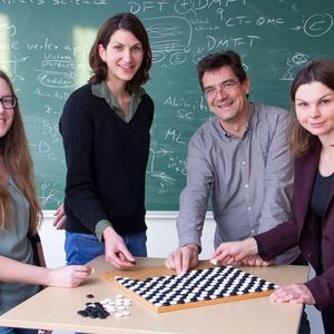 Anna Kauch, Petra Pudleiner and their colleague Katharina Astleithner have discoevred a completely new type of quasi-particle. 