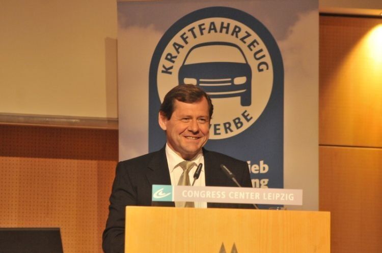 Axel Berger, Vortstandschef der CG Car Garantie: „Die Kundenbindung junger Käufer muss im Vertrieb wie im Service stattfinden.“ (Foto: Zietz)