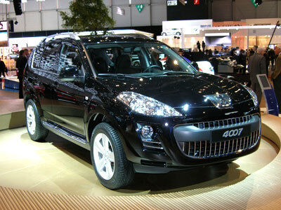 Die Schwestermarke Peugeot bringt im Sommer den 4007. Basis ist der Mitsubishi Outlander.  (Archiv: Vogel Business Media)