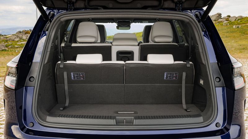 Fünf- oder sieben Sitze – das ist eine prinzipielle Entscheidung zwischen mehr oder weniger Platz. (Bild: Renault)