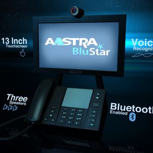 Das 13-Zoll-Display des BluStar 8000i liefert Video in HD-Qualität.