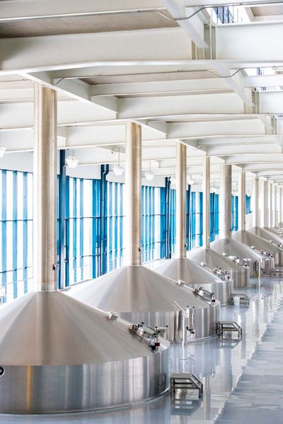 In Brauereien bietet die Abwärmenutzung aus Sudhaus, Kälte, Gärung und anderen Prozessen Ansatzpunkte für mögliche Energie-Einsparungen.  (Bild: Siemens AG)