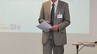 »kfz-betrieb«-Chefredakteur Wolfgang Michel begrüßte die Teilnehmer des ersten Expertenmeetings Service im VCC in Würzburg. (Archiv: Vogel Business Media)