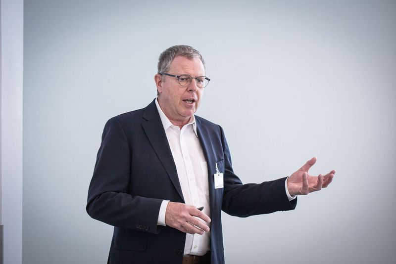 Steckverbinderkongress 2023 Tag 2: Kongress mit Trendthemen von PCF über DC-Steckverbinder, Hybridsteckverbinder, Qualifizierung, Single Pair Ethernet, Hands-on Workshops bis zu 3D-Druck und Konfektionierung. (Bild: Stefan Bausewein)