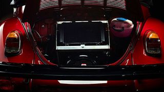Kult tritt Skepsis – so lässt sich wohl am besten die Kombination beschreiben, die Murschel Electric Cars produziert: ein Käfer Cabriolet mit Elektroantrieb. (Electrify GmbH/Hirschmeier)