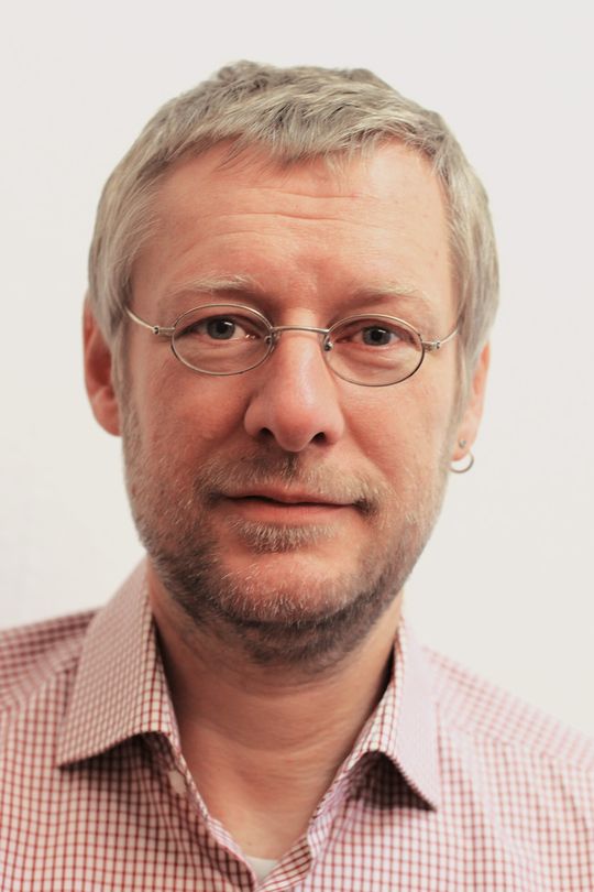 Dipl.-Ing. Michael Kurten: hat mehr als 15 Jahre Erfahrung auf dem Gebiet der Signalintegrität und Hardwareentwicklung. Innerhalb von Fujitsu betreute er vielfältige Projekte in der Primergy Server Entwicklung. (Bild:  Fujitsu)