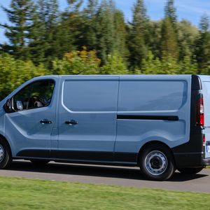 Der Trafic E-Tech wird vom gleichen 122-PS-Motor wie der Elektro-Kangoo angetrieben.(Bild:  Renault)