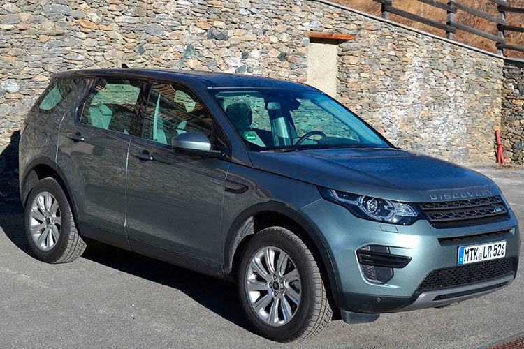 Jetzt kommen wir erst einmal wieder zurück zum Discovery Sport.  (Michel)