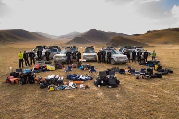 Eine Testfahrt der besonderen Art: drei Range Rover Hybrid auf dem Weg nach Asien (Land Rover)