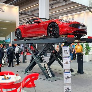 Zu den traditionsreichen Ausstellern gesellen sich ...(Bild:  Schreiner – »kfz-betrieb«)