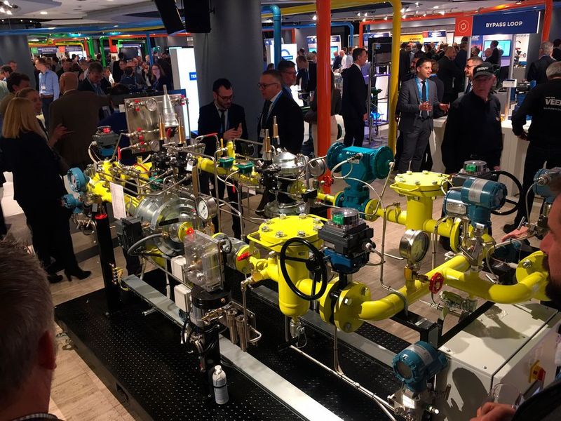 Technologie zum Anfassen und Ausprobieren auf der Expo von Emersons Global User Exchange in Den Haag. (PROCESS)