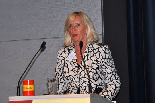Marion Johl von der Santander Consumer Bank informierte über die Angebote, die der Finanzdienstleister unter der Marke Kia Motors Finance zur Verfügung stellt. (Archiv: Vogel Business Media)