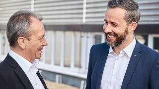 Bruno Ochs und Stefan Theiler (v.l.) freuen sich über ihre neuen Aufgaben bei Schurter. (Schurter)