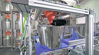 Der Schlüssel zum Erfolg ist die exakte Dosierung. Mit dem neuen eDos lassen sich Schüttgüter prozesssicher dosieren.  (Bild: Azo)