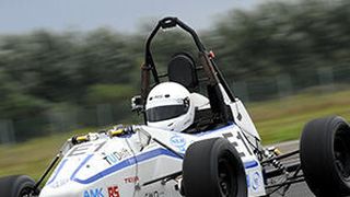 Rennzwerg: Der DUT12 fährt nach 2,15 Sekunden mit 100 km/h (TU Delft/Soenar Chamid)