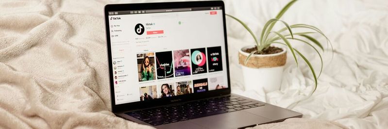 Während klassische Vertriebskanäle transaktional enden, schaffen Social-Media-Kanäle eine kontinuierliche Präsenz.(Bild:  frei lizenziert / Unsplash)