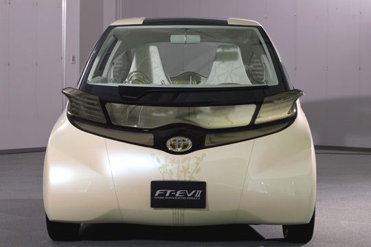 Die Front des FT-EV II ist weit nach unten verglast. (Archiv: Vogel Business Media)