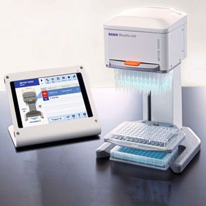 Die Micro Pro lässt sich drahtlos mit einem hochauflösenden Tablet verbinden uns steuern.(Bild:  Mettler Toledo)