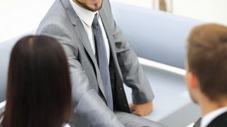 Gebrauchtwagenverkäufer müssen den ganzen Prozess von der Hereinnahme bis zum Verkauf im Blick haben.  (Bild: ASDF - adobe.stock.com)