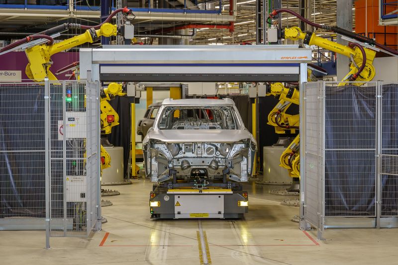 Fehlerfrei geprüfte Roh-Karosserien können ohne manuelle Sichtprüfung an die Lackierung weitergegeben werden. (Bild: Micro-Epsilon Messtechnik GmbH & Co. KG)