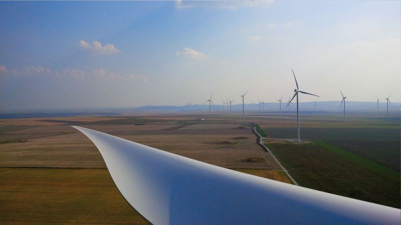 CMMS bieten durch den Einsatz mobiler Lösungen wie Tablet-PCs die Möglichkeit zu effizienteren Workflows, bspw. in einem Windpark in Ungarn mit 36 WEA vom Typ Vestas V112 mit je 3 MW Leistung. (Steag)