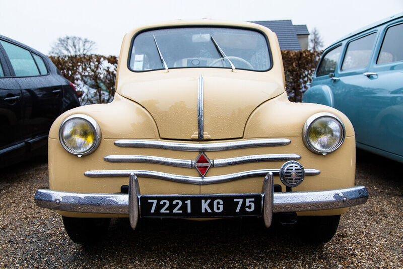 Ein weiteres Museumsstück ist der Renault 4CV von 1960. (Stefan Anker/SP-X)