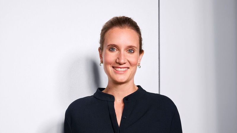 Lea Corzilius übernimmt bei ZF die Verantwortung für die Bereiche Personal, Recht und Compliance. Lea Corzilius übernimmt bei ZF die Verantwortung für die Bereiche Personal, Recht und Compliance.