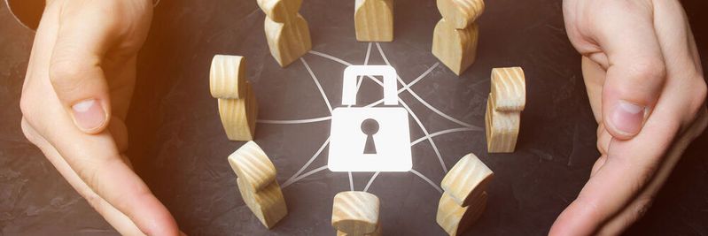 Warum die Kombination von Cyber-Sicherheit und Cyber-Versicherung unerlässlich ist, erklären Vincent Weafer, CTO und Oliver Delvos, Head of International, bei Corvus Insurance. Warum die Kombination von Cyber-Sicherheit und Cyber-Versicherung unerlässlich ist, erklären Vincent Weafer, CTO und Oliver Delvos, Head of International, bei Corvus Insurance.