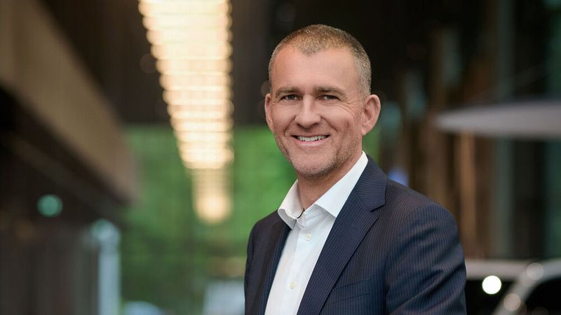 Christian Ach, Leiter Markt Deutschland der BMW Group, zieht auf dem Deutschen Remarketing Kongress Zwischenbilanz nach sechs Monaten Agenturvertrieb mit jungen Gebrauchtwagen bei Mini. (Bild: Rainer Haeckl)