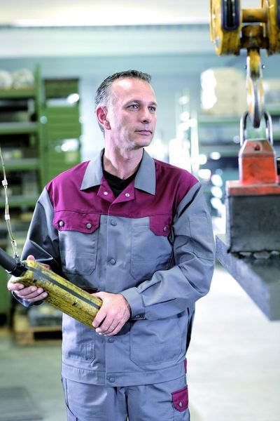 Bild 2: Die Twinstar-Schutzkleidungskollektion bietet viele funktionale Details und ist bequem. (Archiv: Vogel Business Media)