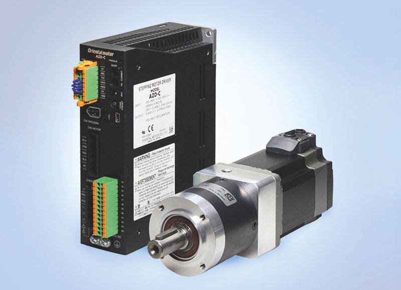 Oriental Motor zeigt den neuen AZ-Multi-Achs-Treiber. Das Unternehmen hat die Abmessungen im Vergleich zum Standard-Multi-Achs-Treiber nochmals um 66 Prozent reduziert. Der Multi-Achs-Treiber Slim Type wurde speziell für den Einsatz an den hocheffizienten Schrittmotoren der AZ-Serie von Oriental Motor entwickelt. SPS 2024: Halle 1, Stand 424. (Bild: Oriental Motor)