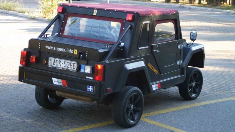 Der Super K schafft eine Höchstgeschwindigkeit von 145 km/h.  (Bild: Keraboss Cars Manufacturing)