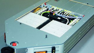 Die Zusammenarbeit mit Hima hat laut SEW eine leistungsstarke, hochintegrierte und gleichzeitig kompakte Sicherheitssteuerung ermöglicht. Bild: SEW (Archiv: Vogel Business Media)