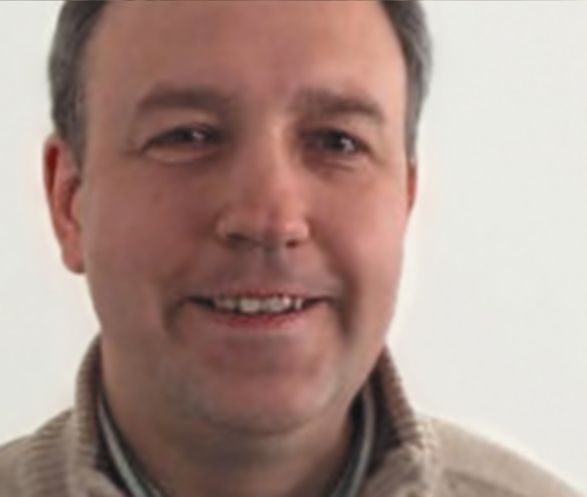 Ronald Mantei, Servicetechniker und Kälteanlagenbauermeister bei Axima Refrigeration, Regionalservicebüro Hamburg: „In den meisten Fällen ist eine Reinigung dann notwendig, wenn der Kälteanlagenhersteller bei Wartungsarbeiten Temperaturabweichungen feststellt.“ (Archiv: Vogel Business Media)