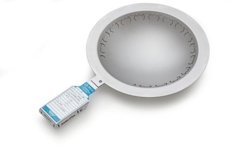 2015: Rembe entwickelt mit 3D-Contour-Precision-Lasering CPL-3 ein schonendes Herstellverfahren für Prozessberstscheiben. Saubere Schnitte und Kerben erlauben minimale Toleranzen und hohe Beständigkeiten. (Bild: Rembe
)