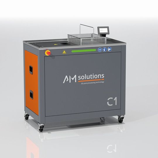 Die C1 wurde speziell für die automatisierte Entfernung von Stützstrukturen  3D-gedruckter Teile aus Photopolymeren entwickelt. (Bild:  Rösler)