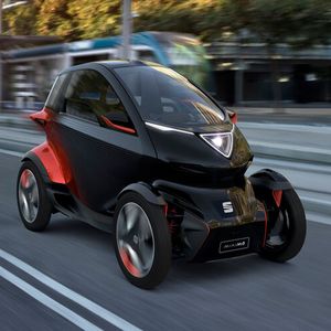 Der Seat Minimo ist eine ziemlich originalgetreue Kopie des 2011 präsentierten Renault Twizy.(Bild:  sp-x)