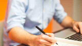 Arbeitgeber sollten im Homeoffice IT-Risiken neu bewerten und Sicherheitsmaßnahmen für das mobile Arbeiten anpassen. (gemeinfrei)