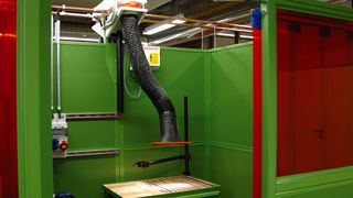 Kemper rüstet in diesem Jahr den Wettbewerb „Jugend schweißt“ mit Schweißkabinen, Absaug- und Filteranlagen sowie Schweiß- und Schleiftischen aus.  (Bild: Kemper)