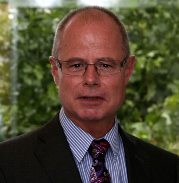 „Unsere Unternehmen zeigen damit, dass wir in der Chemie bei der Ressourceneffizienz den Takt vorgeben“, freute sich VCI-Hauptgeschäftsführer Thomas Mayer, bei der Vergabe des Responsible-Care-Preises 2012 Baden-Württemberg. (Bild: ChemieBW)