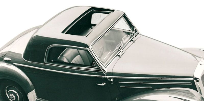 Etwas Cabrio-Gefühl vermittelte das Schiebedach im Coupé – hier im Mercedes 220 von 1956. (Bild: Webasto)