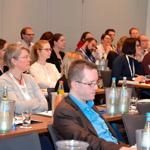 Rund 60 Teilnehmer machten sich auf den Weg nach Berlin, um sich ...(Ottleben / LABORPRAXIS)