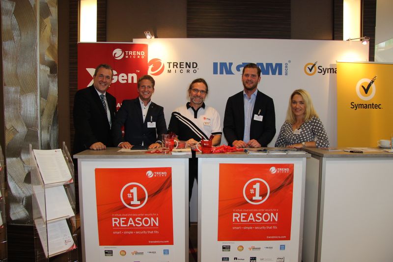 Team-Power am Gemeinschaftsstand von Ingram Micro, Trend Micro und Symantec (Vogel IT-Akademie)