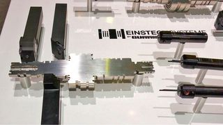 Le nouveau système d'outils de tournage pour gorge intérieures et extérieures était présenté sur le stand de Gühring lors de la Prodex. (Gühring)