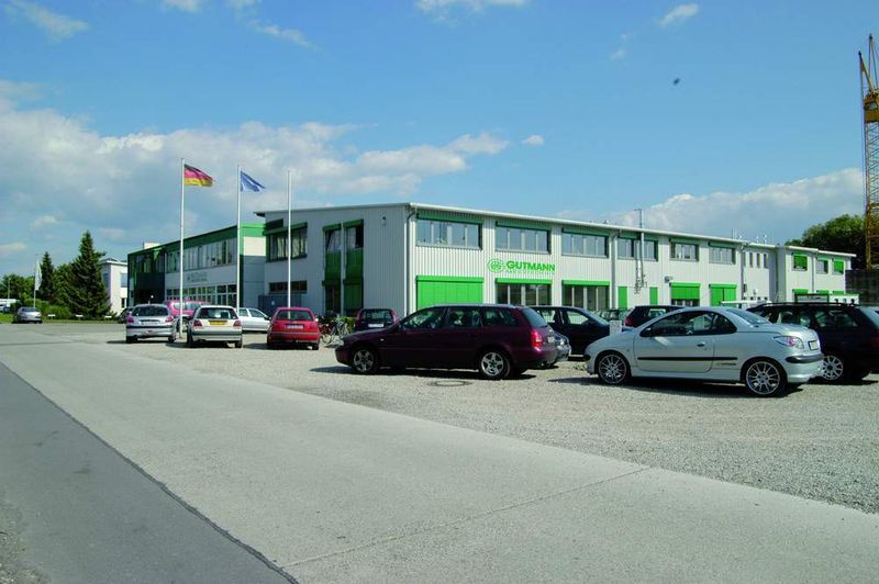 In 40 Jahren ist aus der alten Scheune ein mittelständisches Unternehmen mit 240 Mitarbeitern erwachsen. Wer sich für Diagnose- und Abgastechnik interessiert, kommt an Gutmann nicht vorbei.  (Foto: Gutmann)