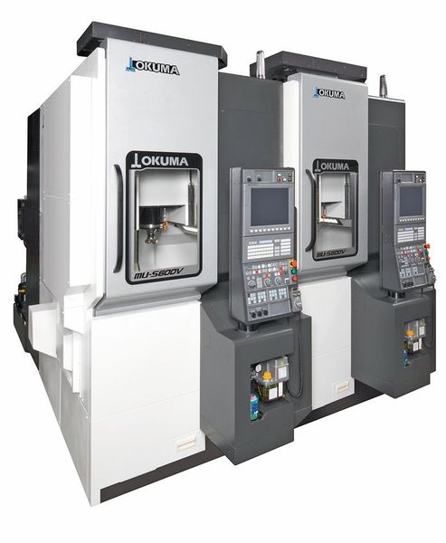 In einer Fertigungslinie zusammengeschlossen ermöglicht die MU-S600V den unbemannten Werkstück-Transfer von einer Maschine zur nächsten. (Okuma)